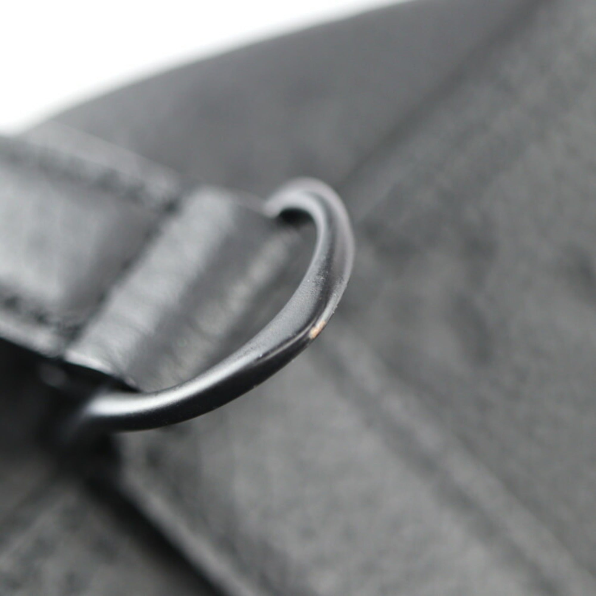 Louis Vuitton Triangle Messenger Bag Noir M55878