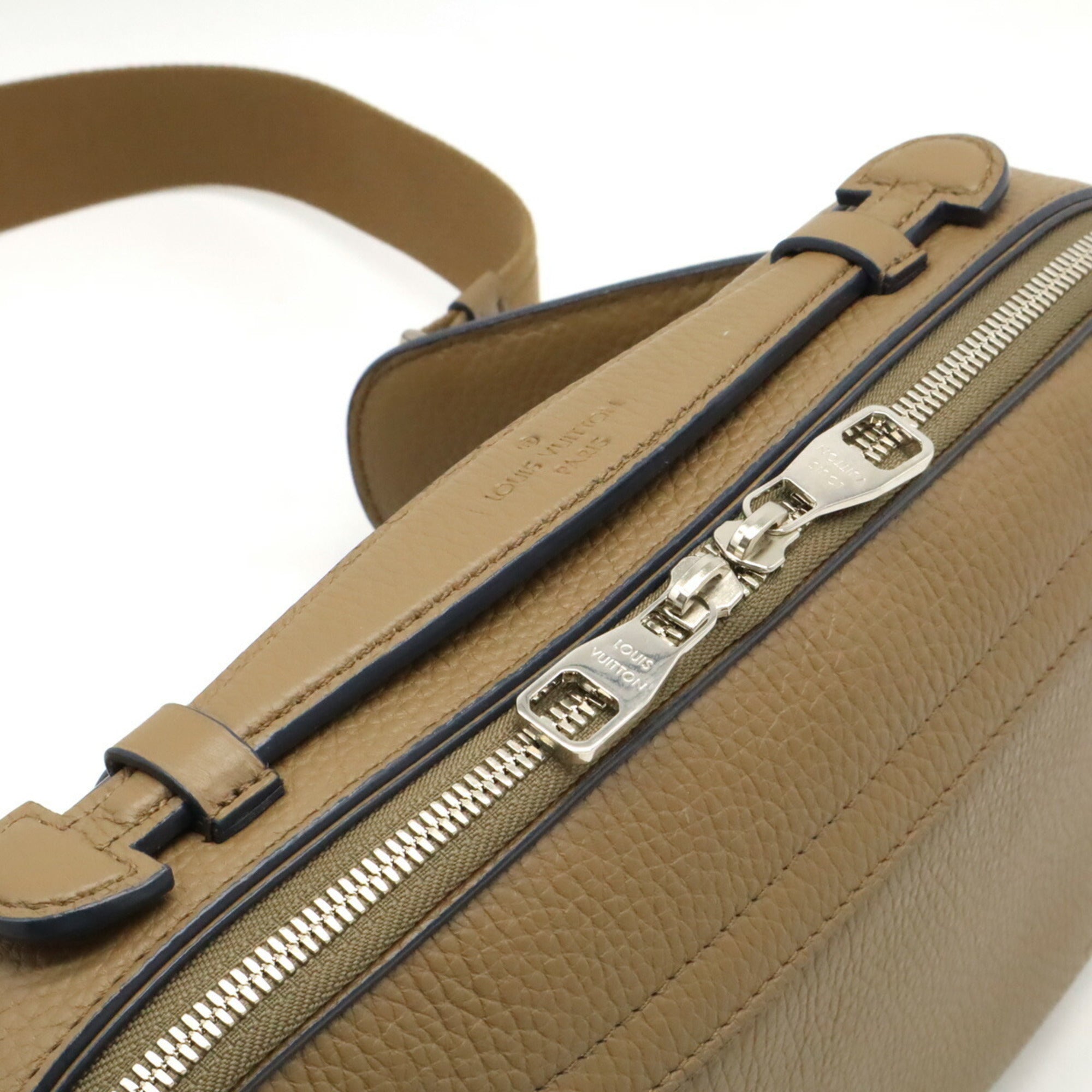 Louis Vuitton Cuir Taurillon Bum Bag Body Waist Shoulder Leather Beige M94472