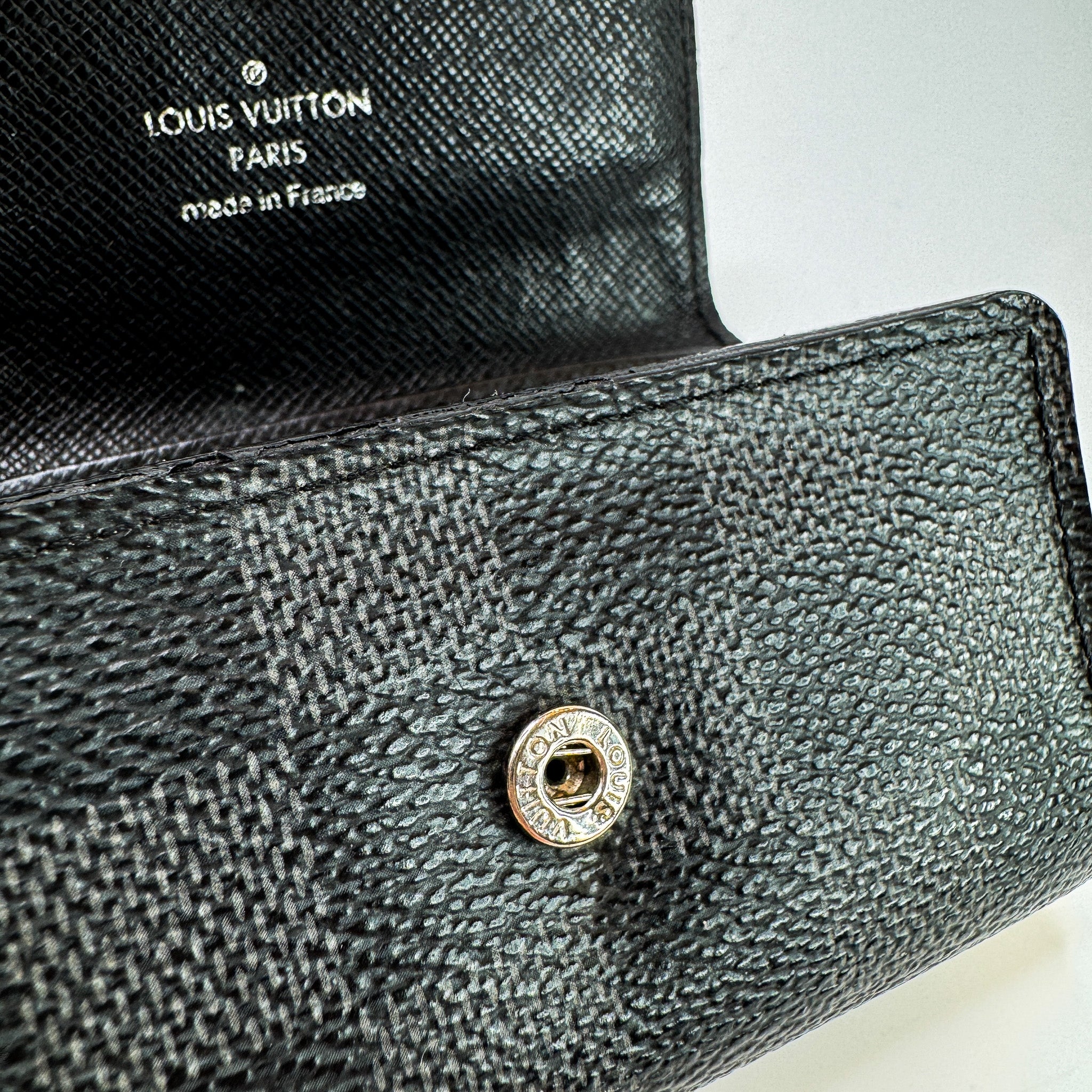 Pre-Owned Authentic Louis Vuitton Coated Canvas Damier Graphite Key Holder