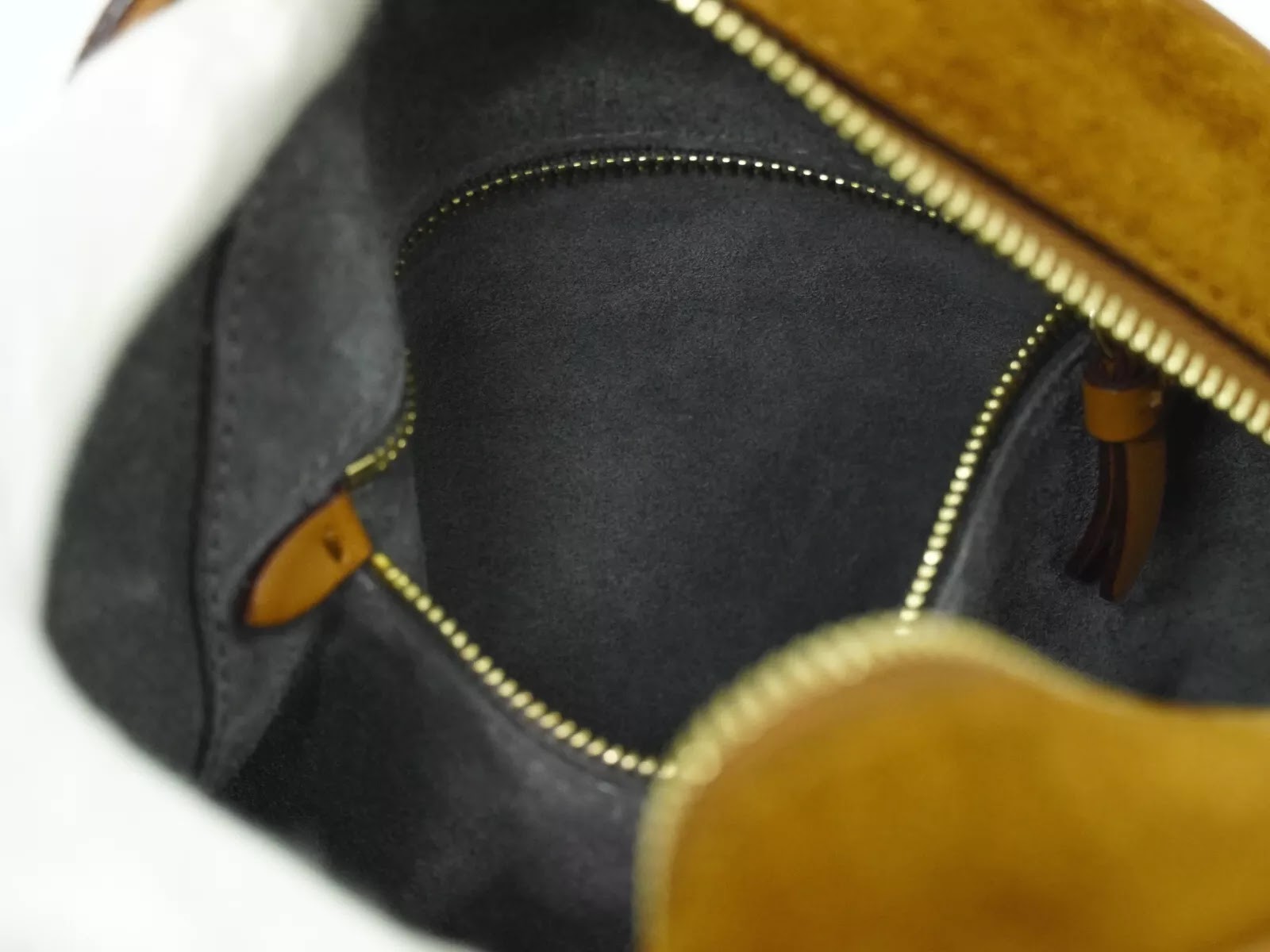 Pre-Owned Authentic Jimmy Choo Varenne Tan Suede Bowling Bag Crossbody with Gold Hardware