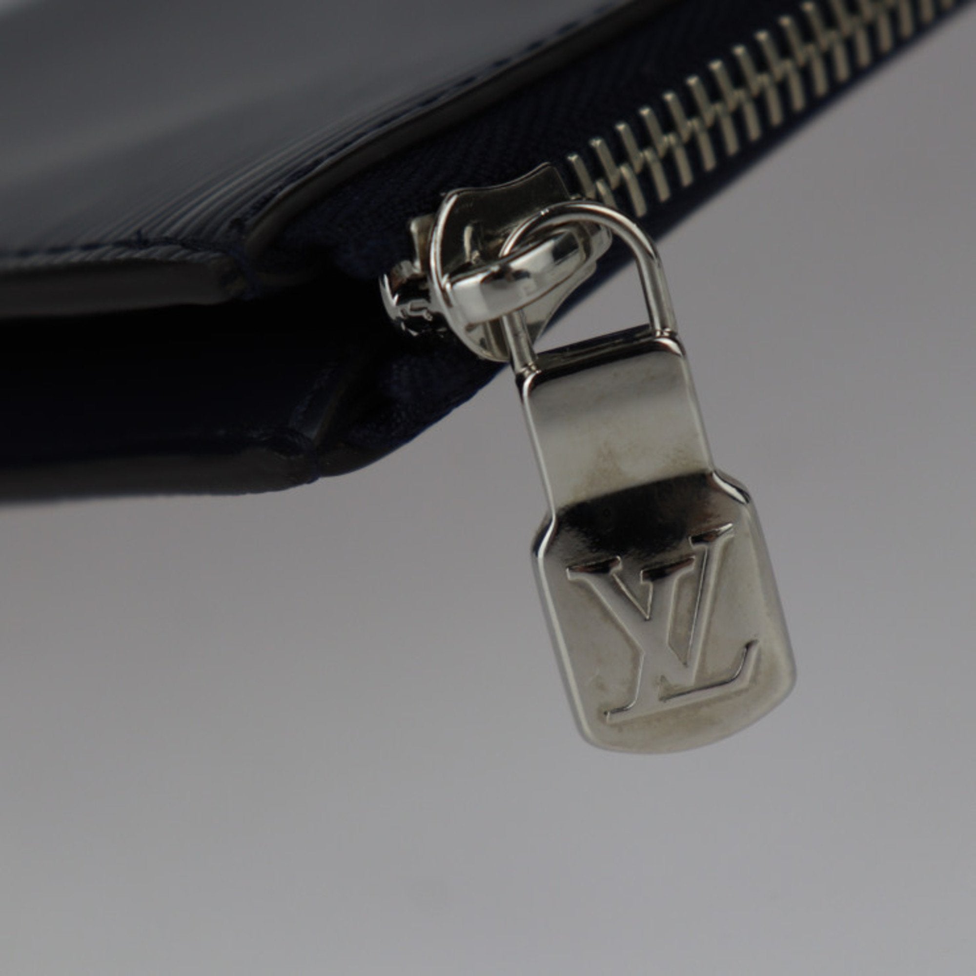 Louis Vuitton Pochette Jour Gm Second Bag M64154 Epi Leather Blue Marine L Shaped Clutch Pouch