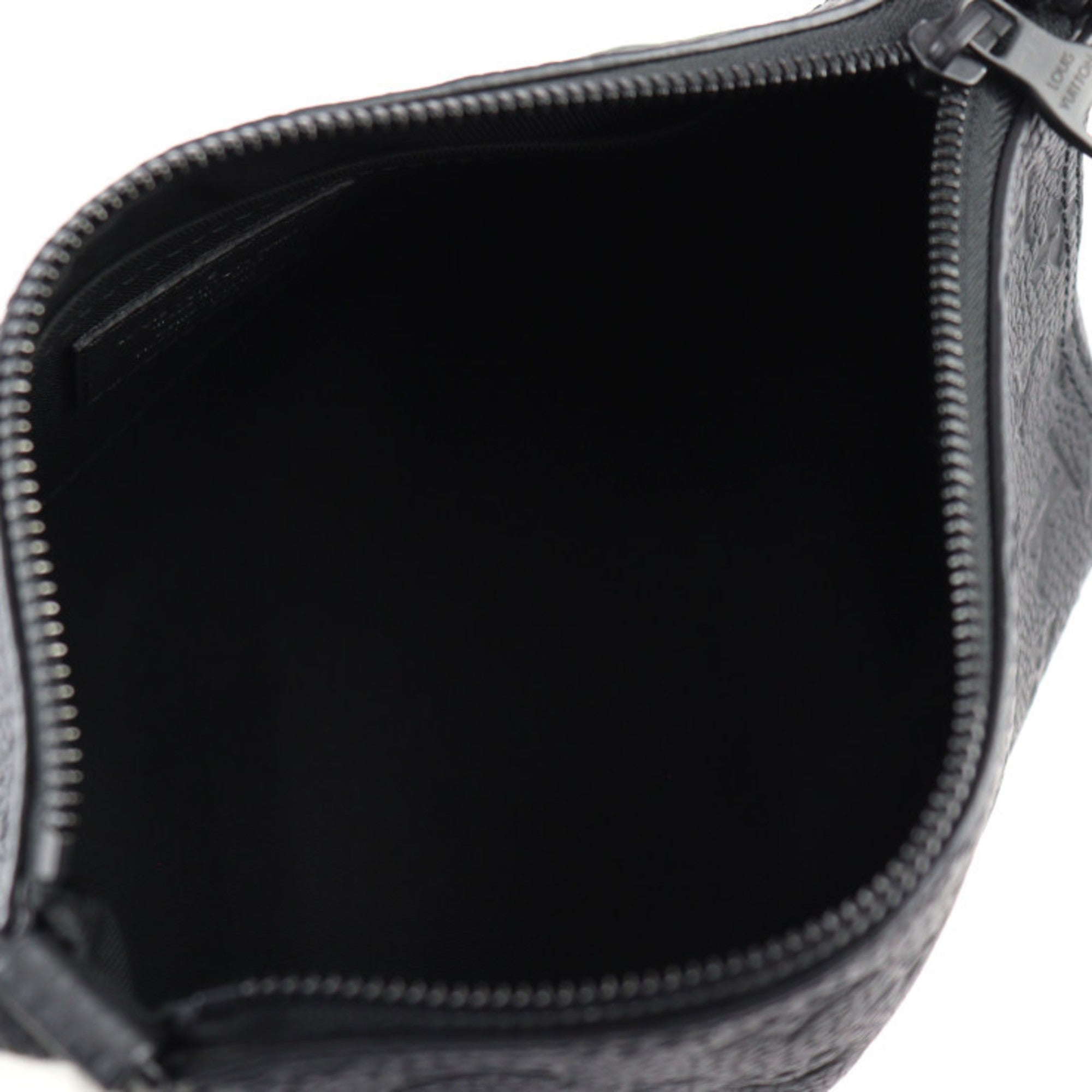 Louis Vuitton Triangle Messenger Bag Noir M55878
