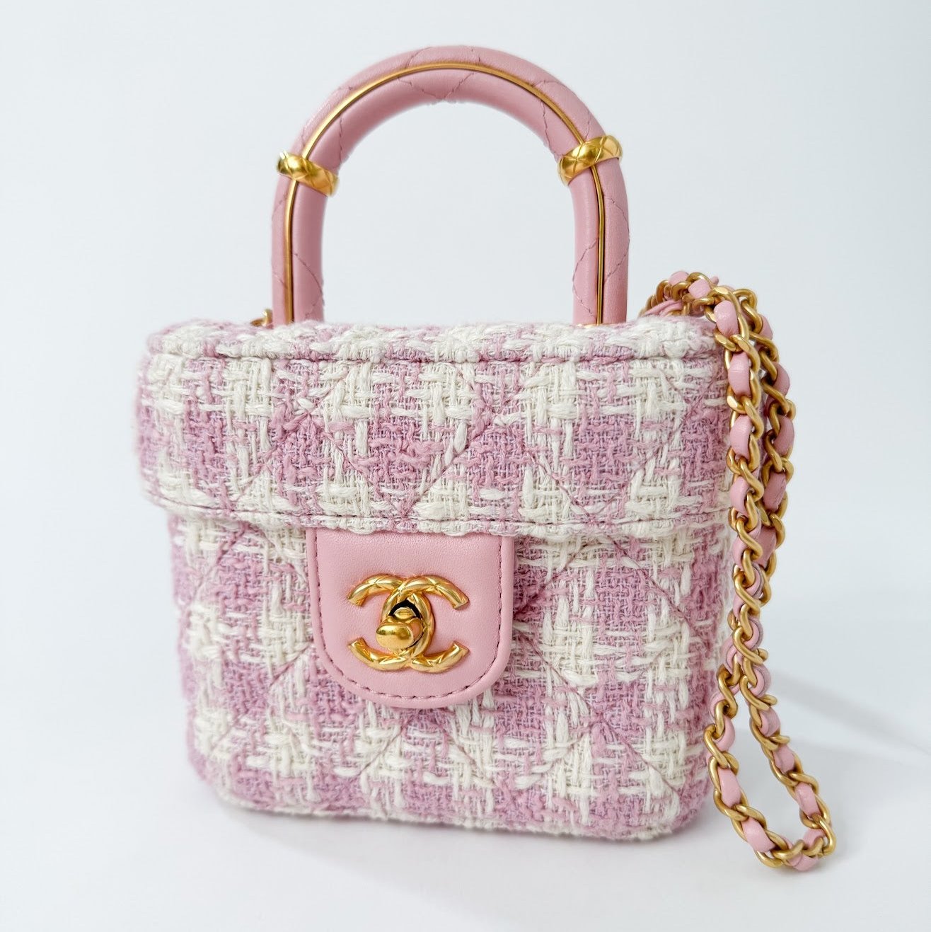 Pre-Owned Chanel Tweed Crossbody Bag Pink and White Top Handle Small