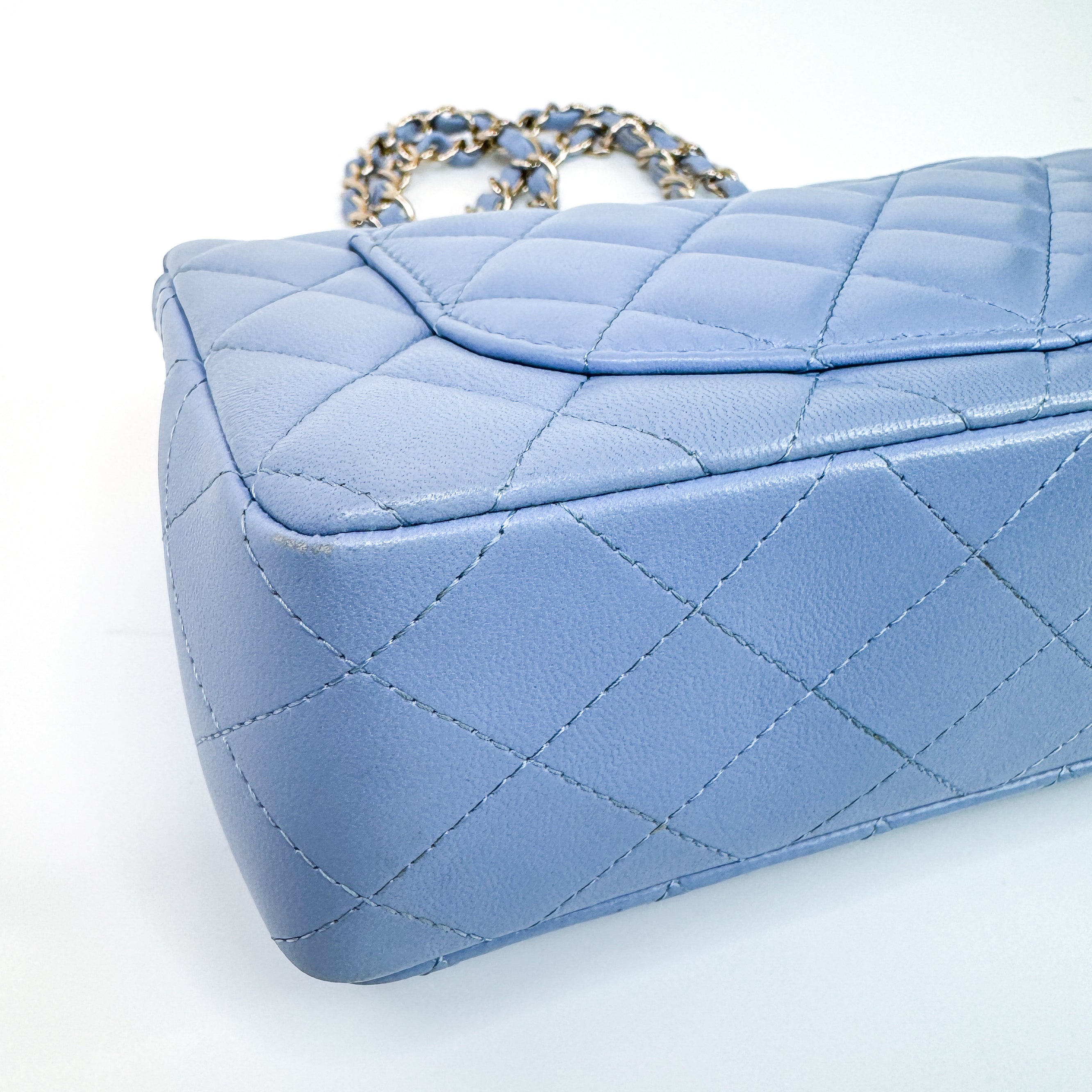 Pre-Owned Authentic 2020 Chanel Lambskin Mini Rectangle Light Baby Blue Crossbody Bag with Gold Hardware