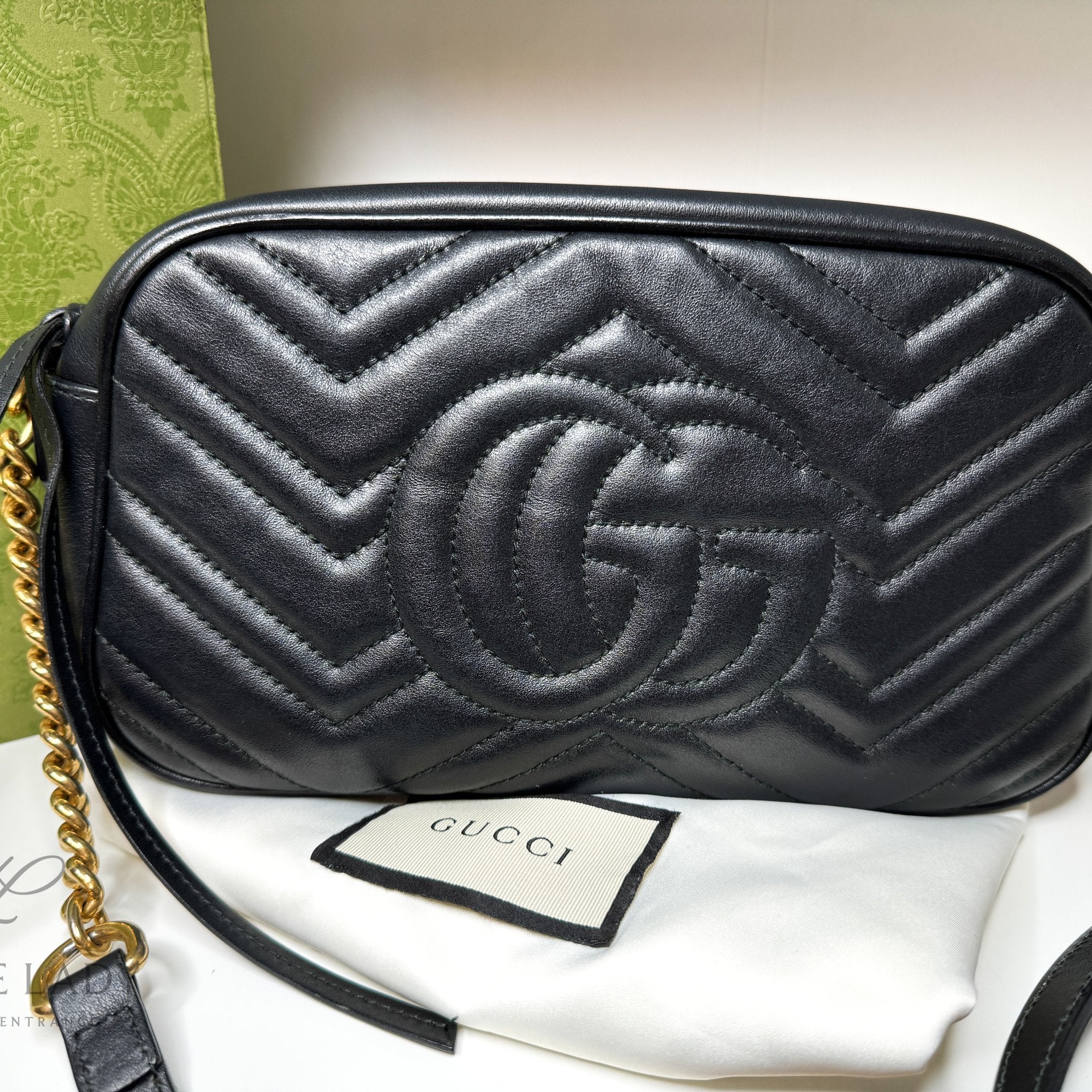 Pre-Owned Gucci Lambskin Leather Crossbody Bag Black Marmont Matelasse Small Camera Bag