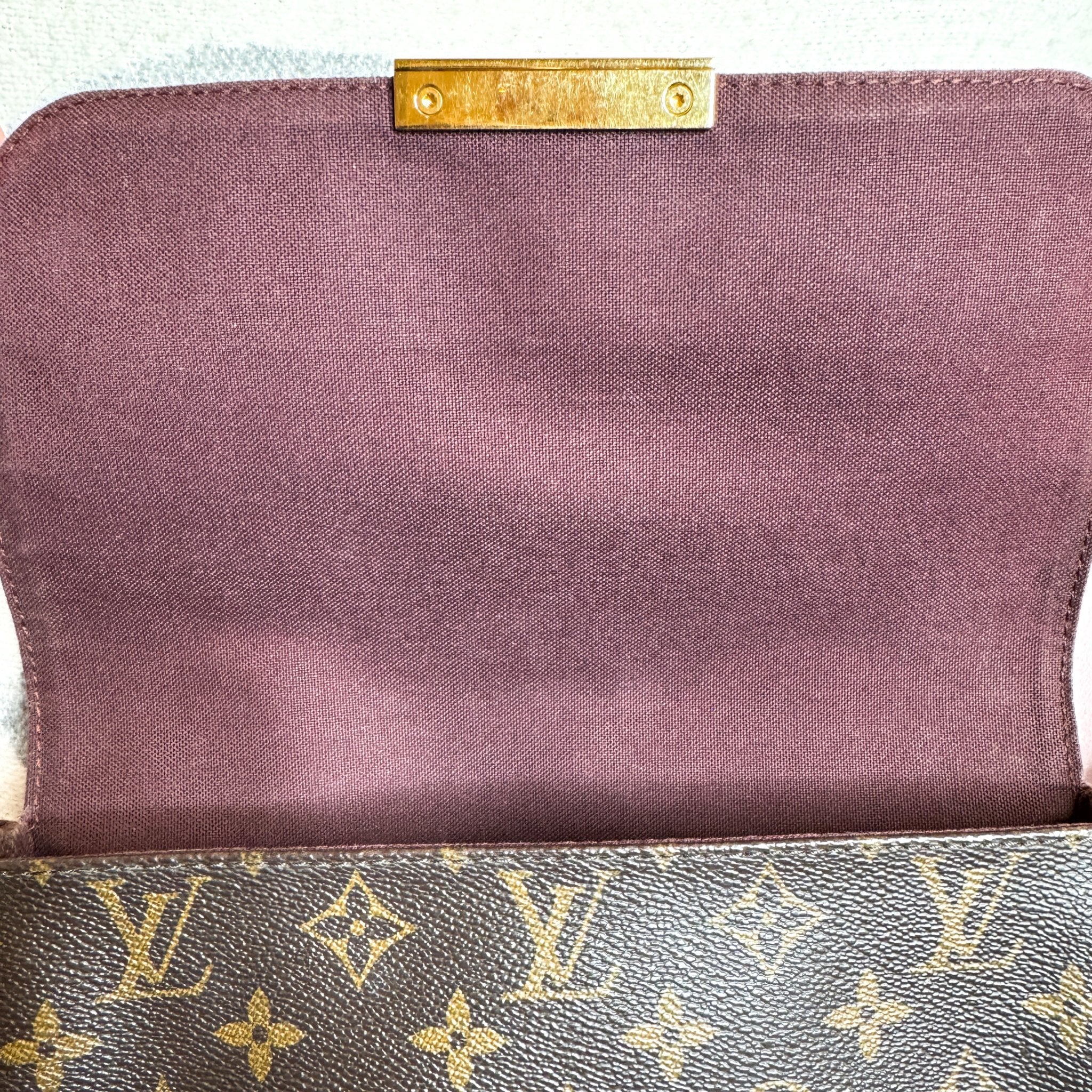 Pre-owned Louis Vuitton Monogram Canvas Crossbody Bag Favorite MM Monogram