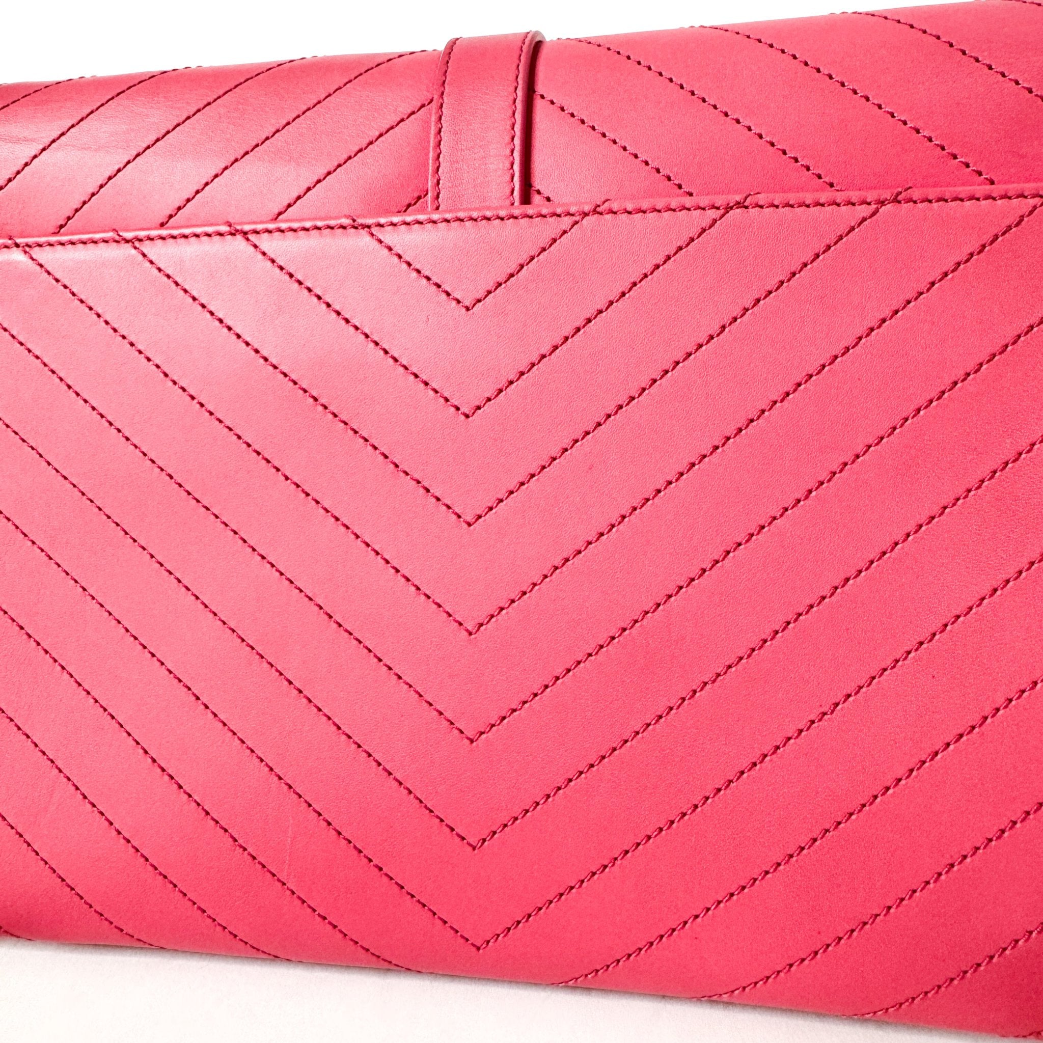 Pre-Owned Yves Saint Laurent Leather Crossbody Bag Pink Medium Envelope