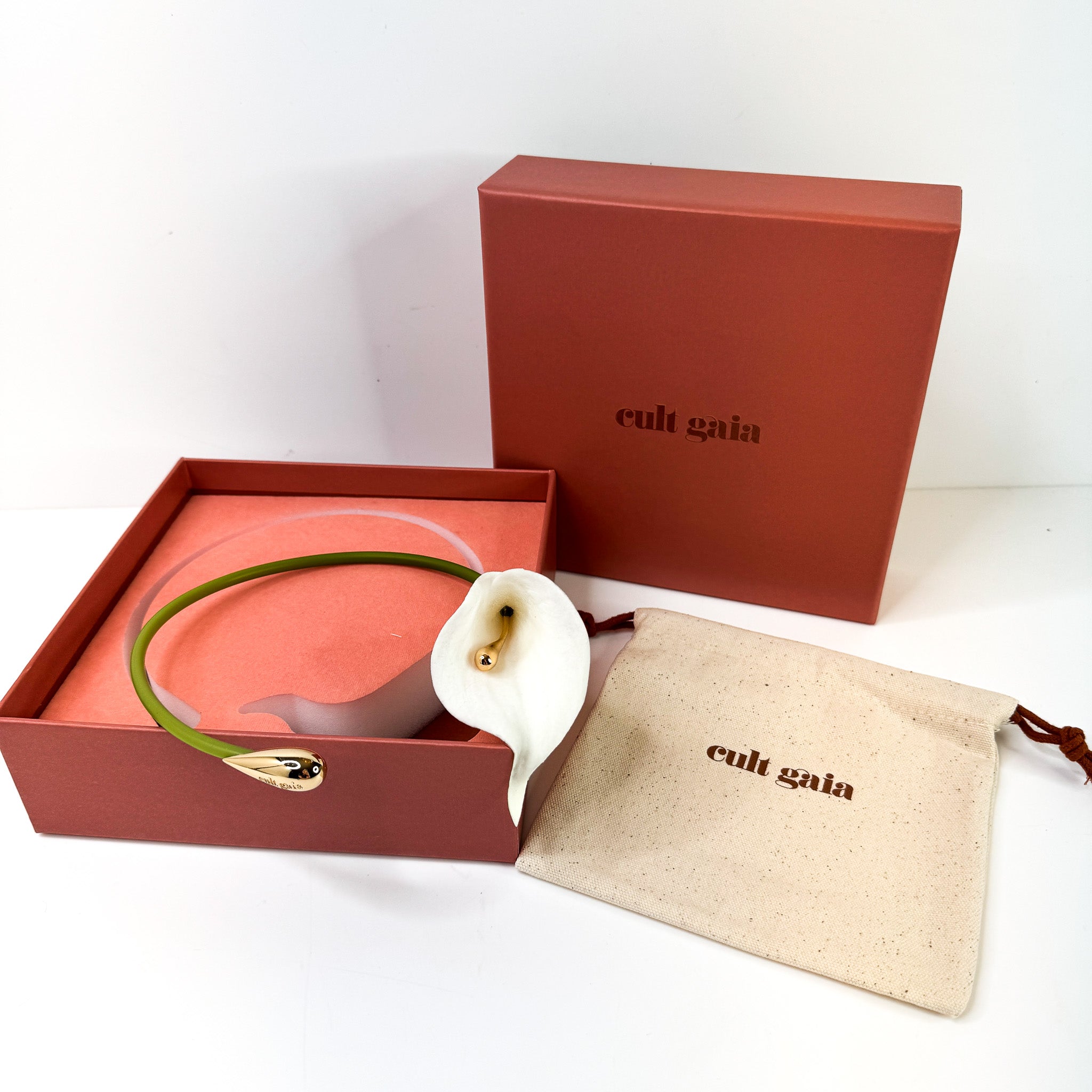 Pre-Owned Authentic BNWT Cult Gaia Calla Vine Choker Necklace