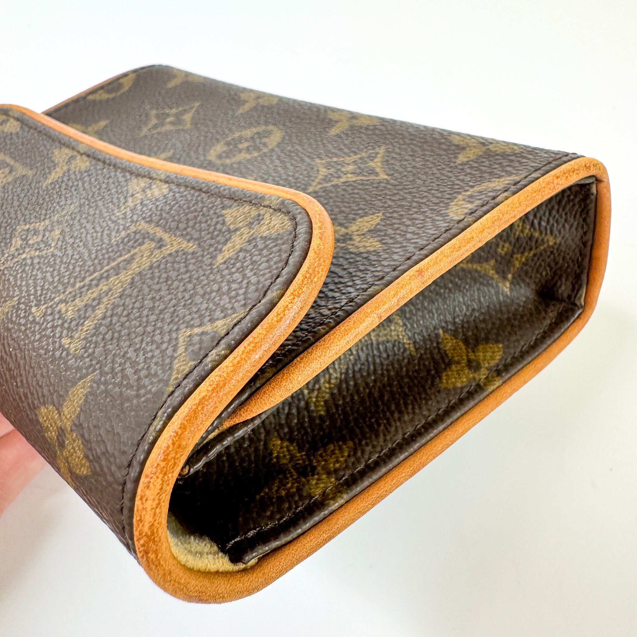 Pre-Owned Authentic Louis Vuitton Monogram Coated Canvas Pochette Florentine Bum Bag Belt Bag XS Full Set