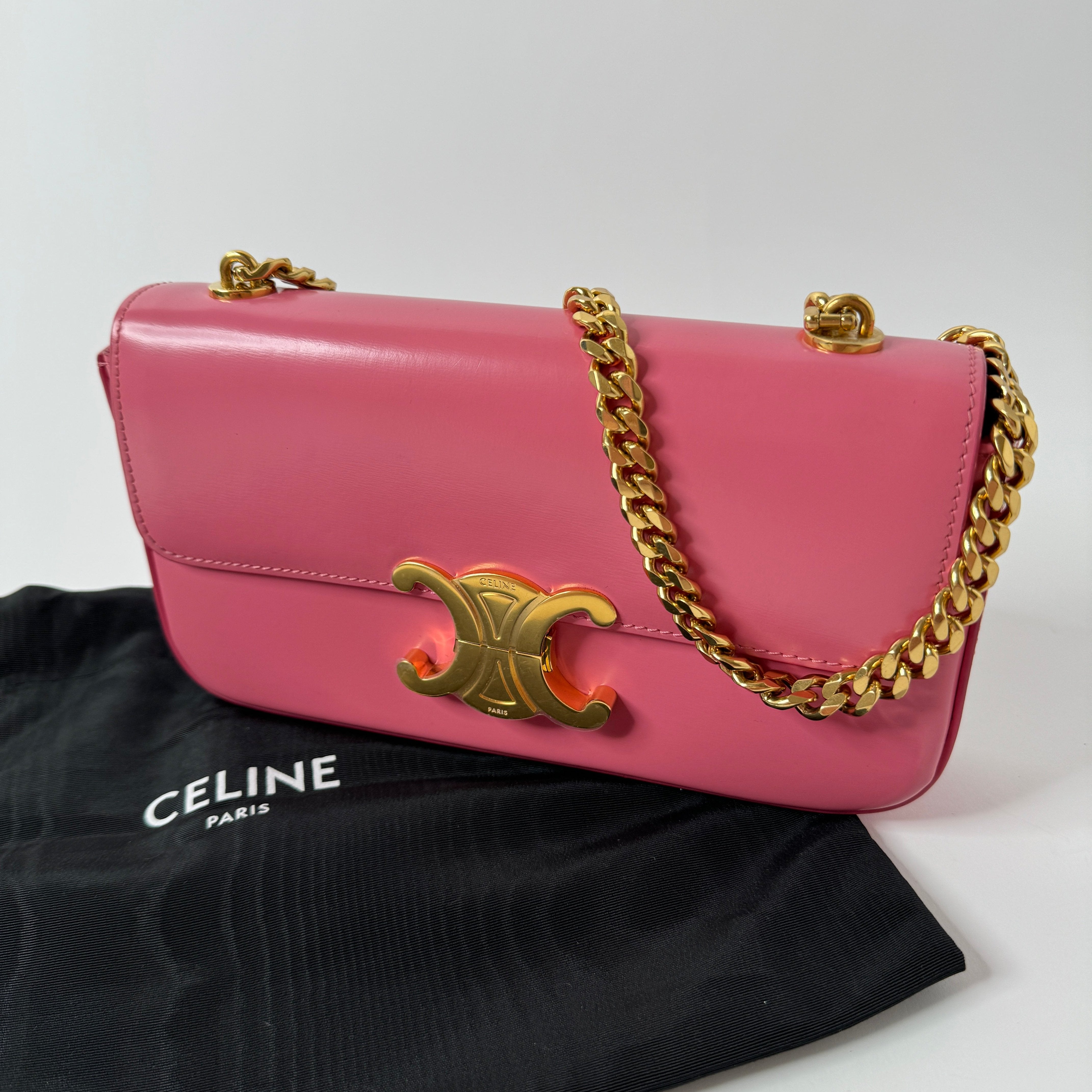 Pre-Owned Celine Calfskin Shoulder Bag in Flamingo Pink