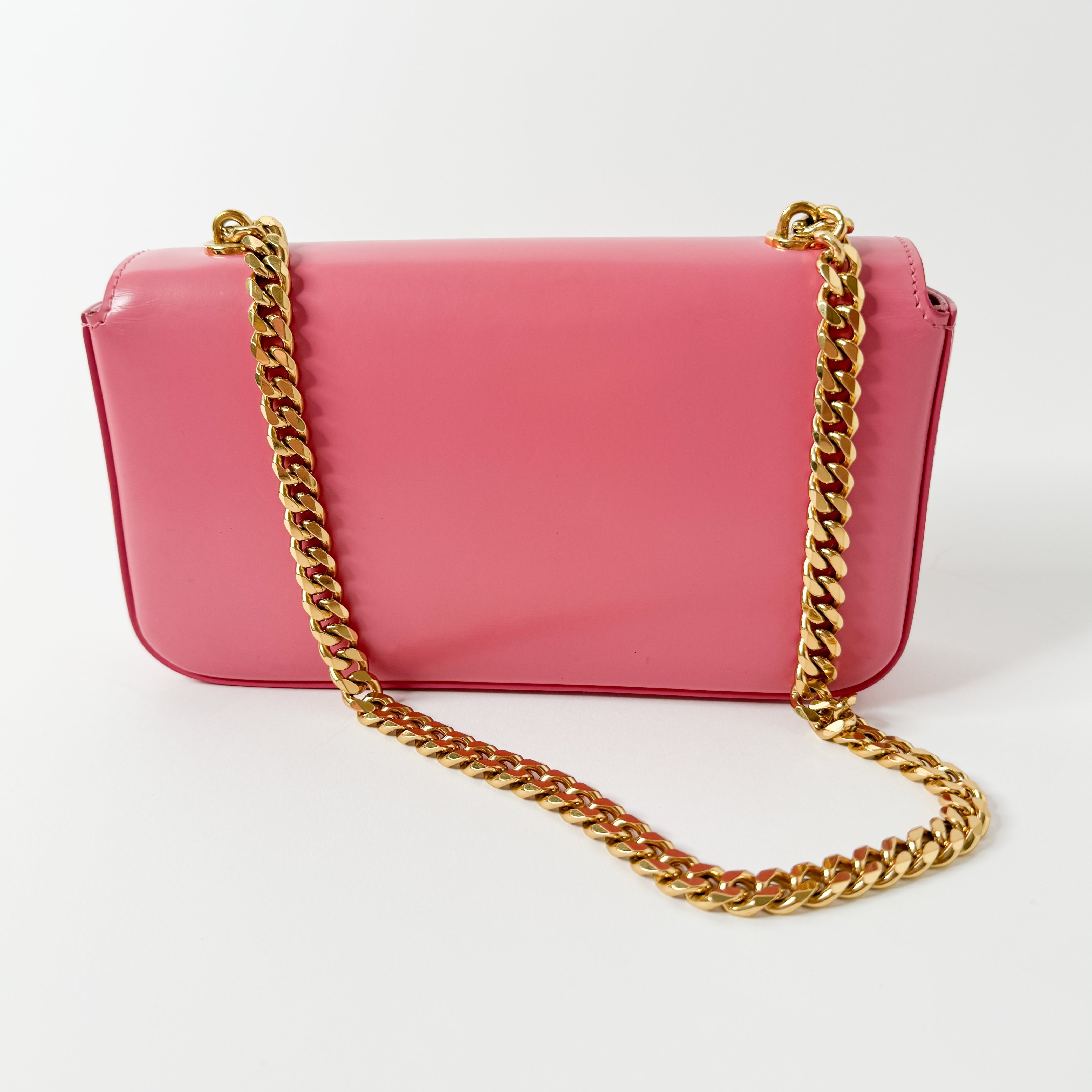 Pre-Owned Celine Calfskin Shoulder Bag in Flamingo Pink