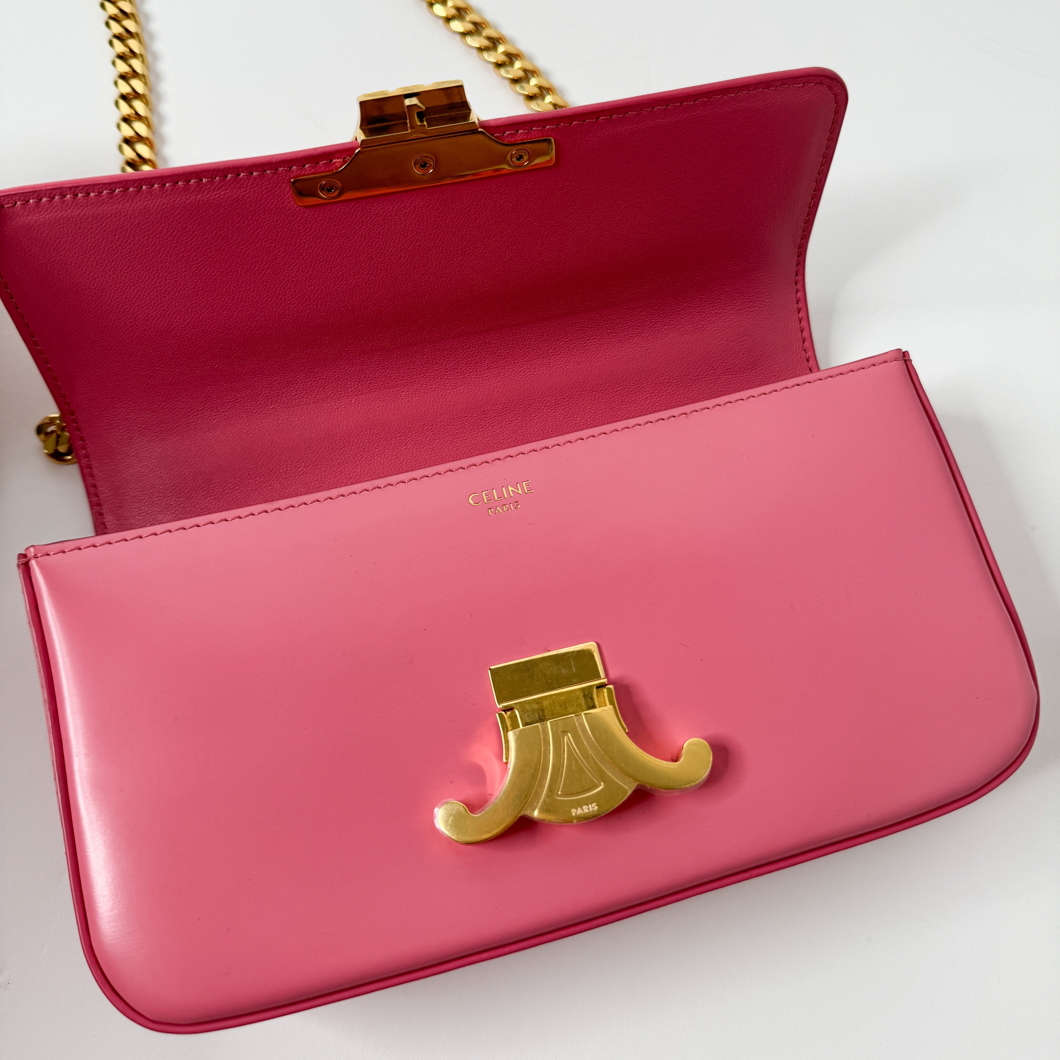 Pre-Owned Celine Calfskin Shoulder Bag in Flamingo Pink