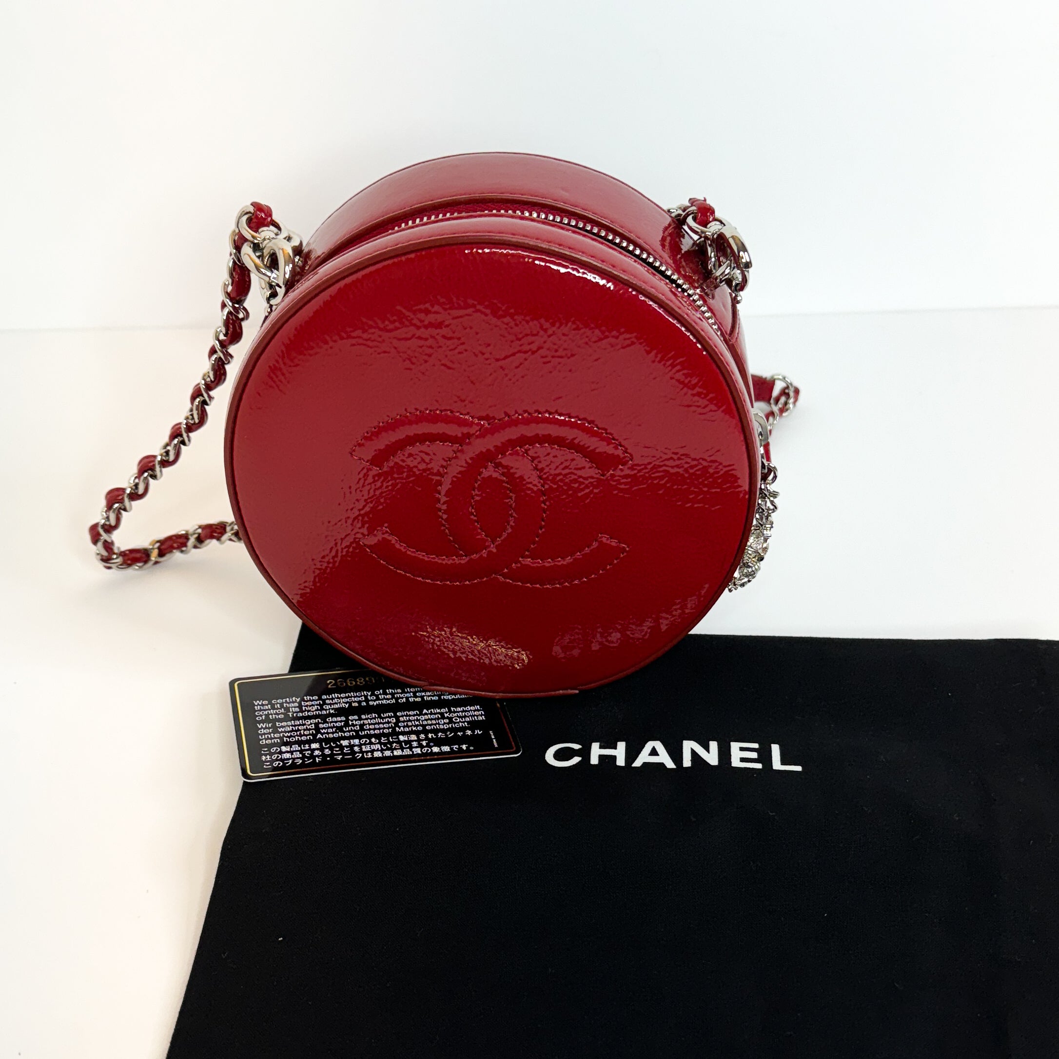 Pre-Owned Authentic Chanel Patent Leather Round as Earth Crossbody Bag with Silver Hardware