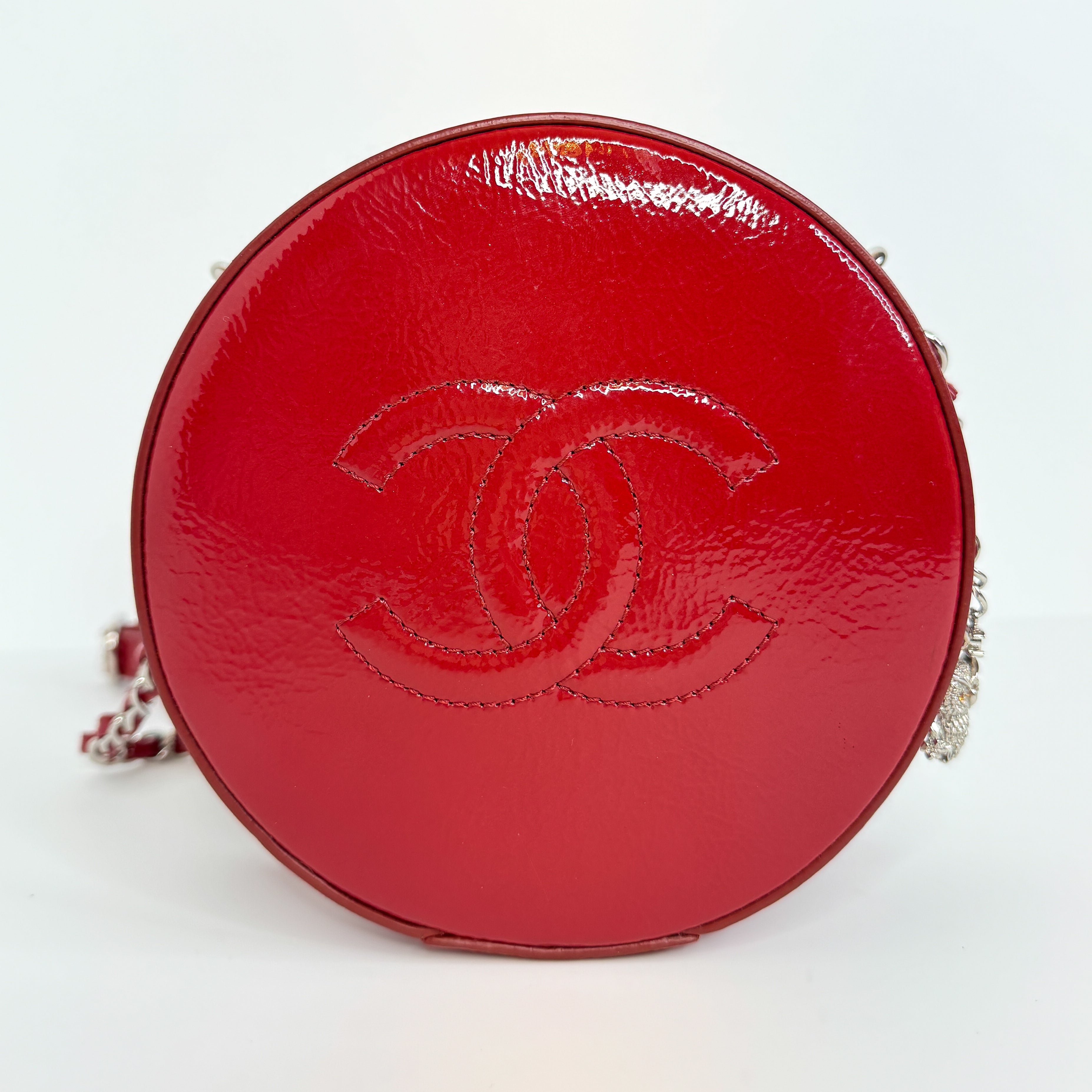 Pre-Owned Authentic Chanel Patent Leather Round as Earth Crossbody Bag with Silver Hardware