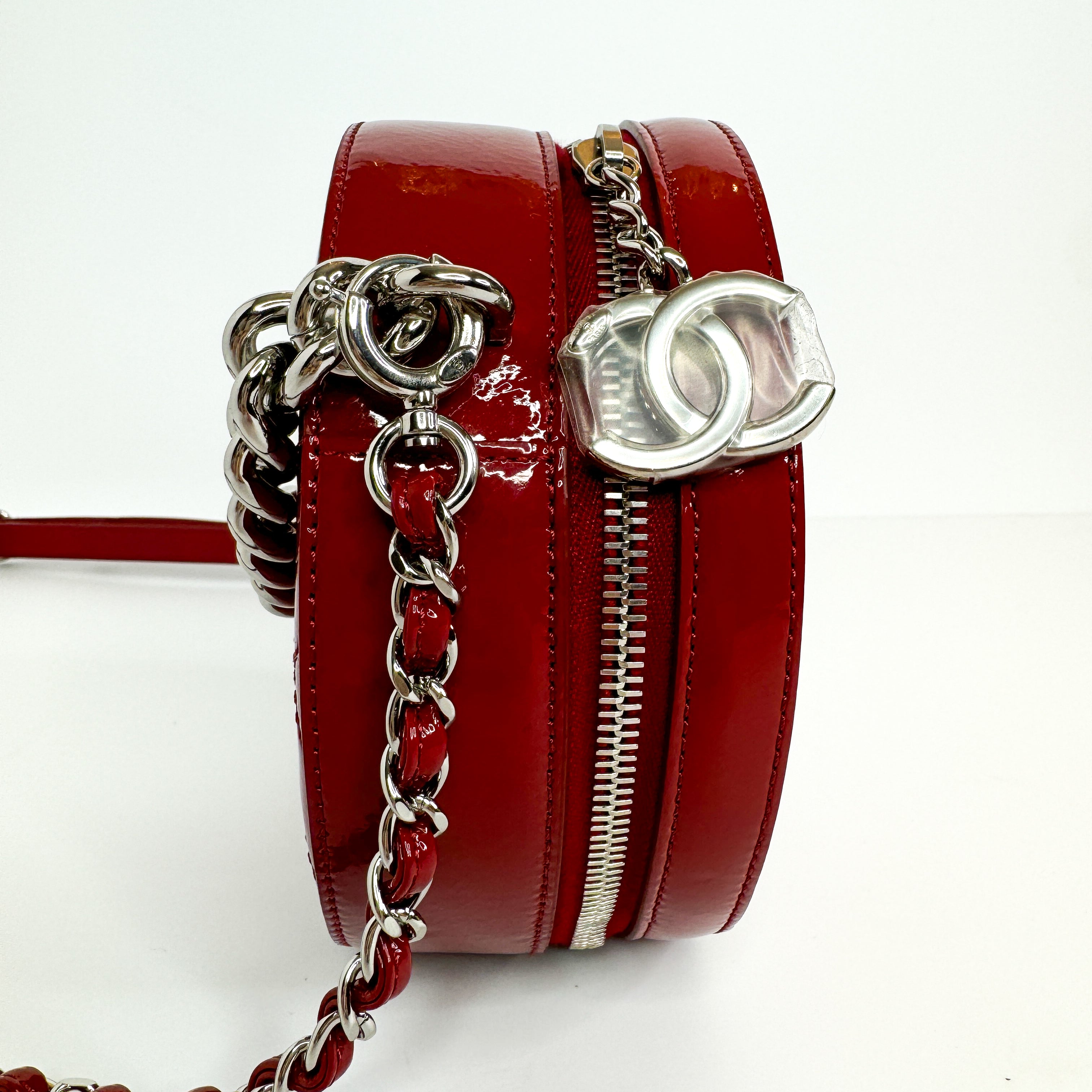 Pre-Owned Authentic Chanel Patent Leather Round as Earth Crossbody Bag with Silver Hardware