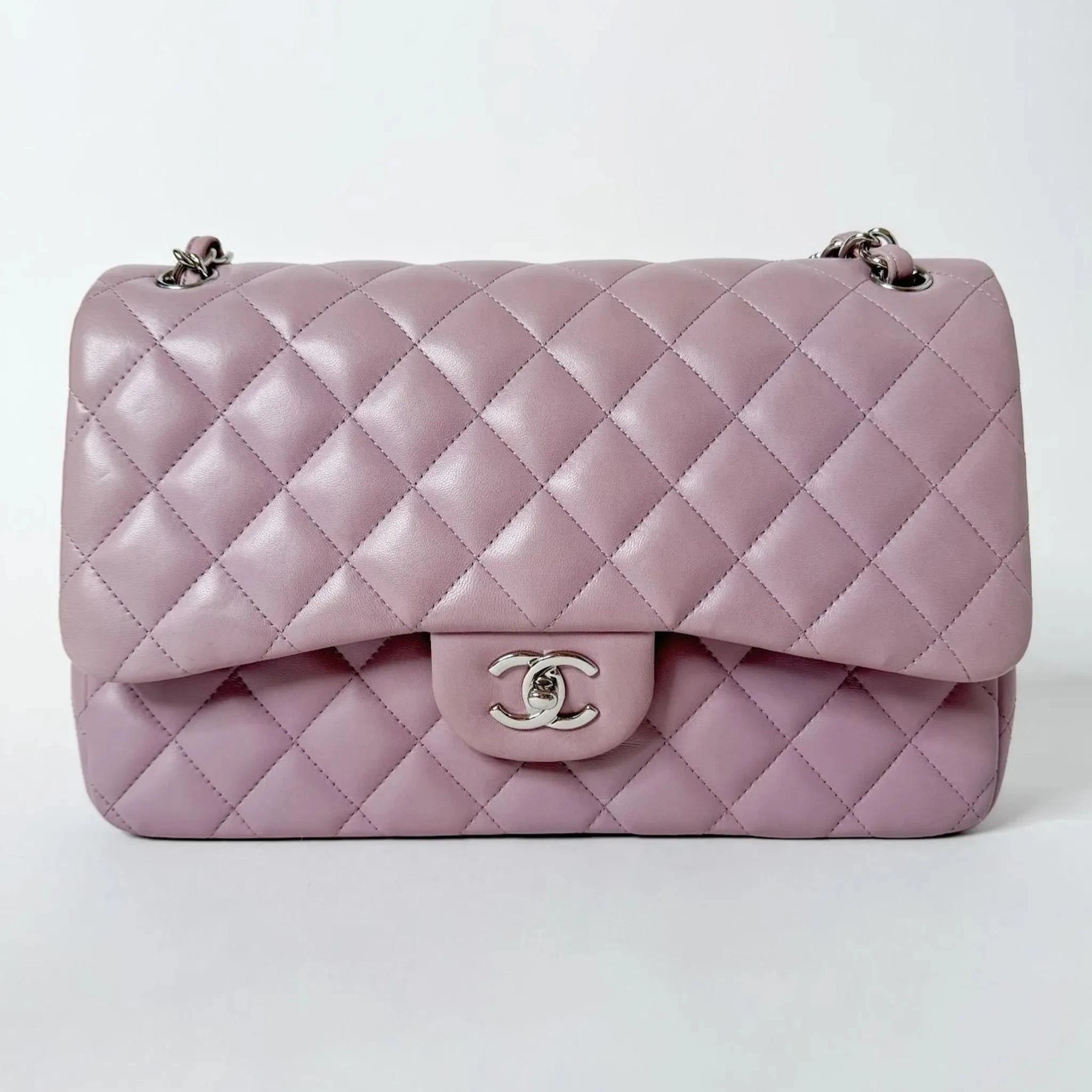 Pre-Owned Chanel Lambskin Leather Crossbody Bag Jumbo Lavender Double Flap